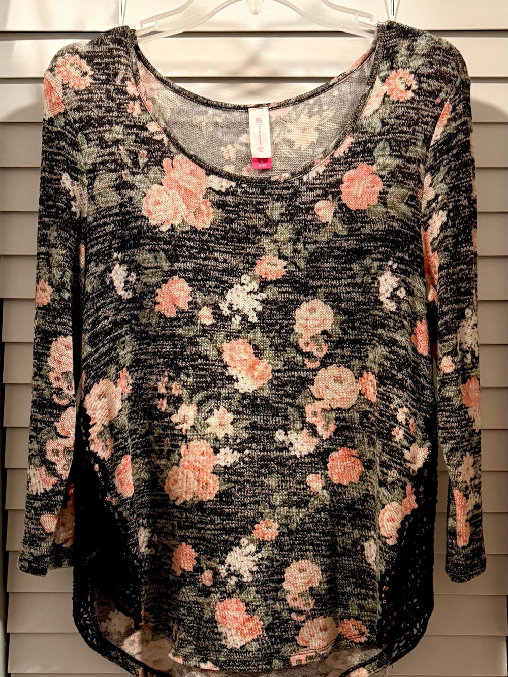 No Boundaries Black Scoop Neck Long Sleeve Top with Peach Floral